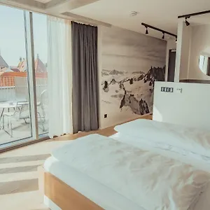 Mariandl Am Berg , Amberg Německo
